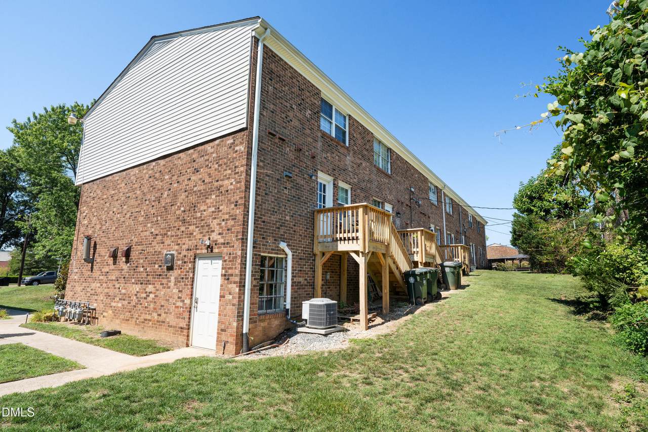 1002 Willow Drive - Photo 1
