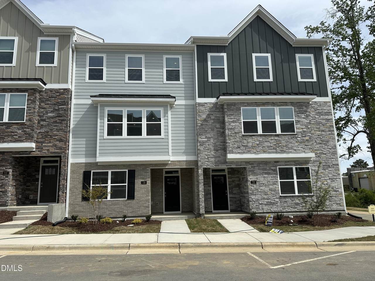 719 Lucky Clover Way - Photo 1