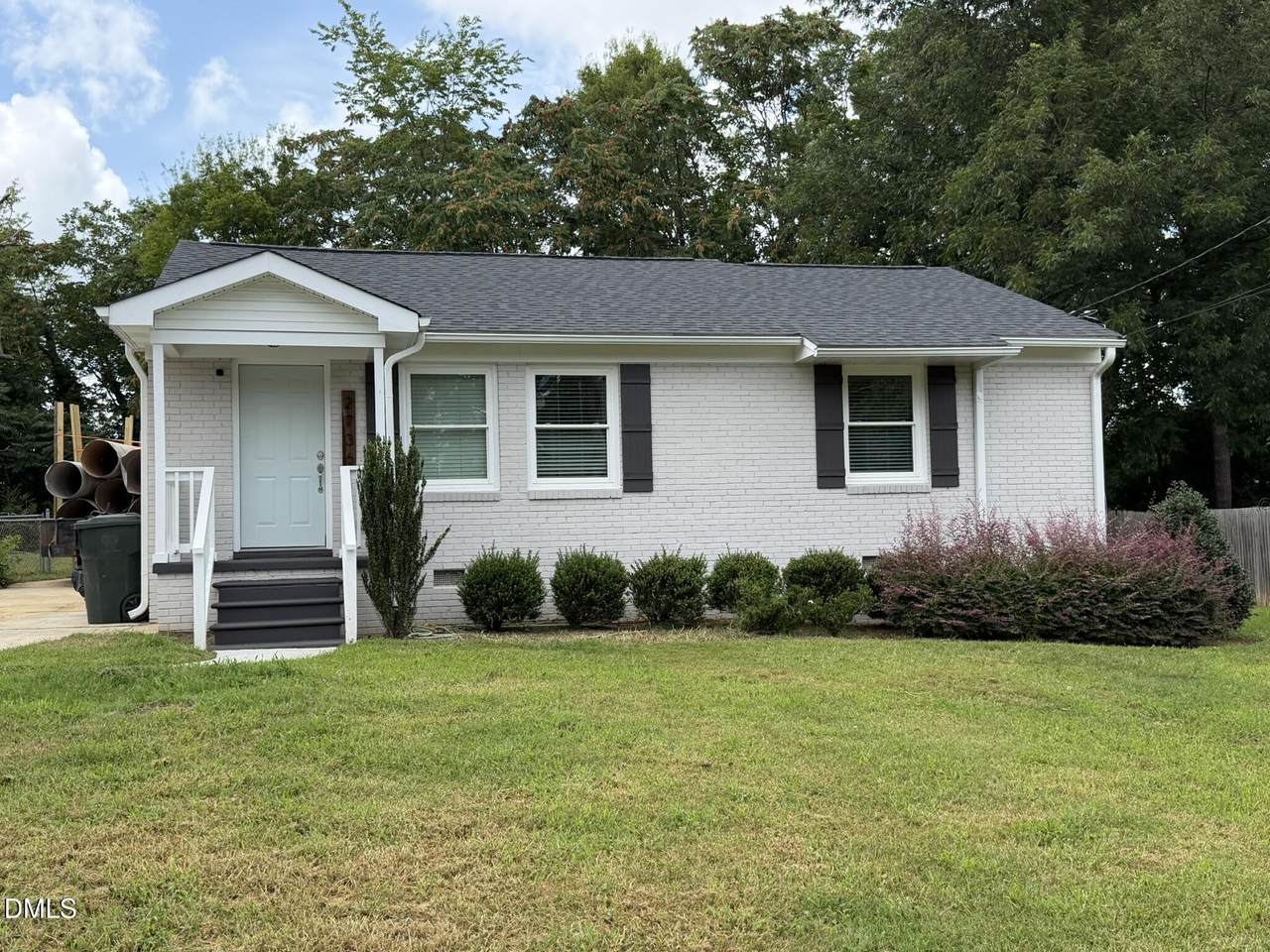 2736 Knowles Street - Photo 1