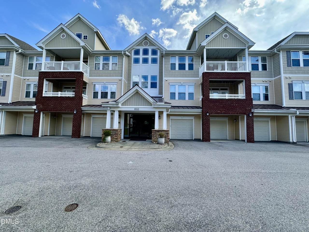 2810 Bedford Green Avenue - Photo 1
