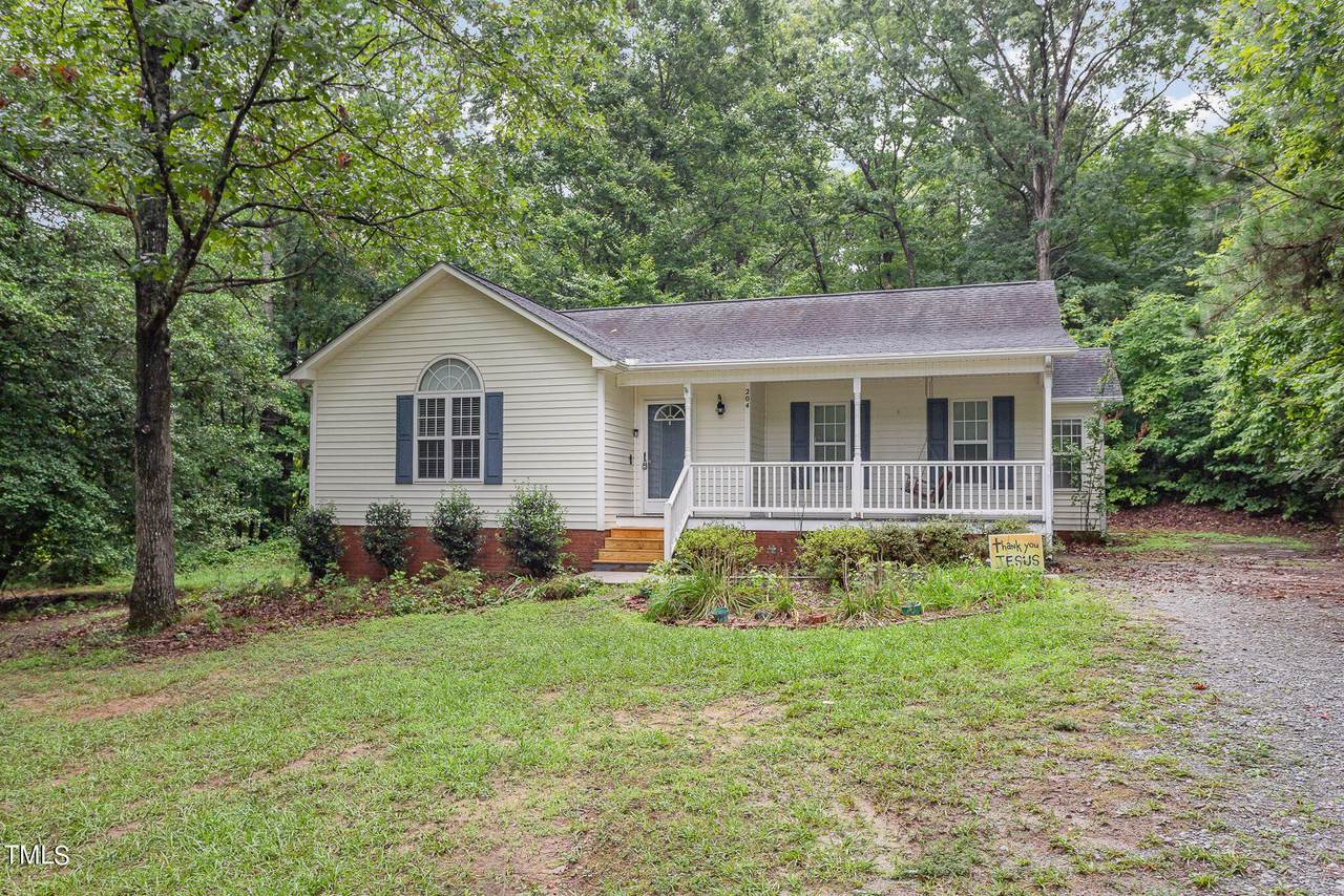 204 Beaver Ridge Way - Photo 1