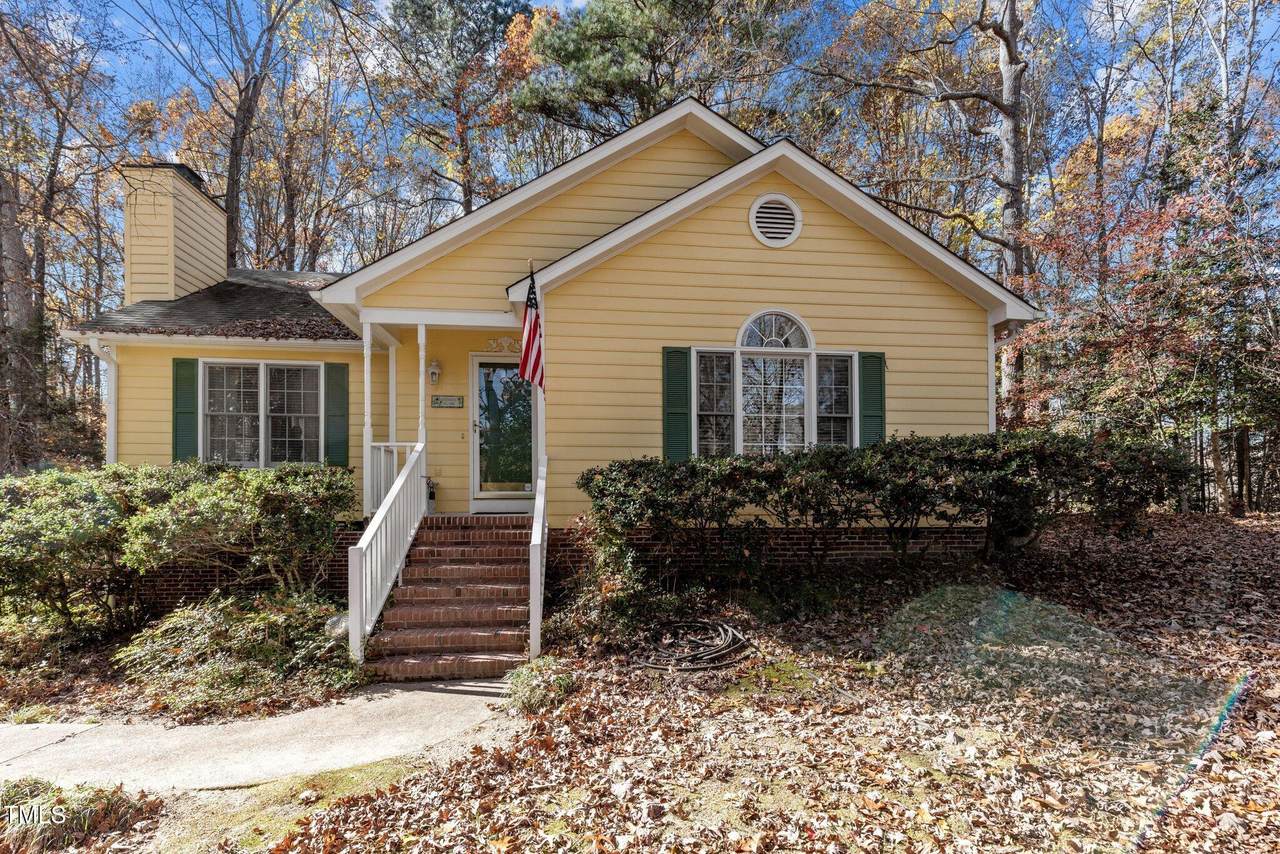 345 Thornwood Lane - Photo 1