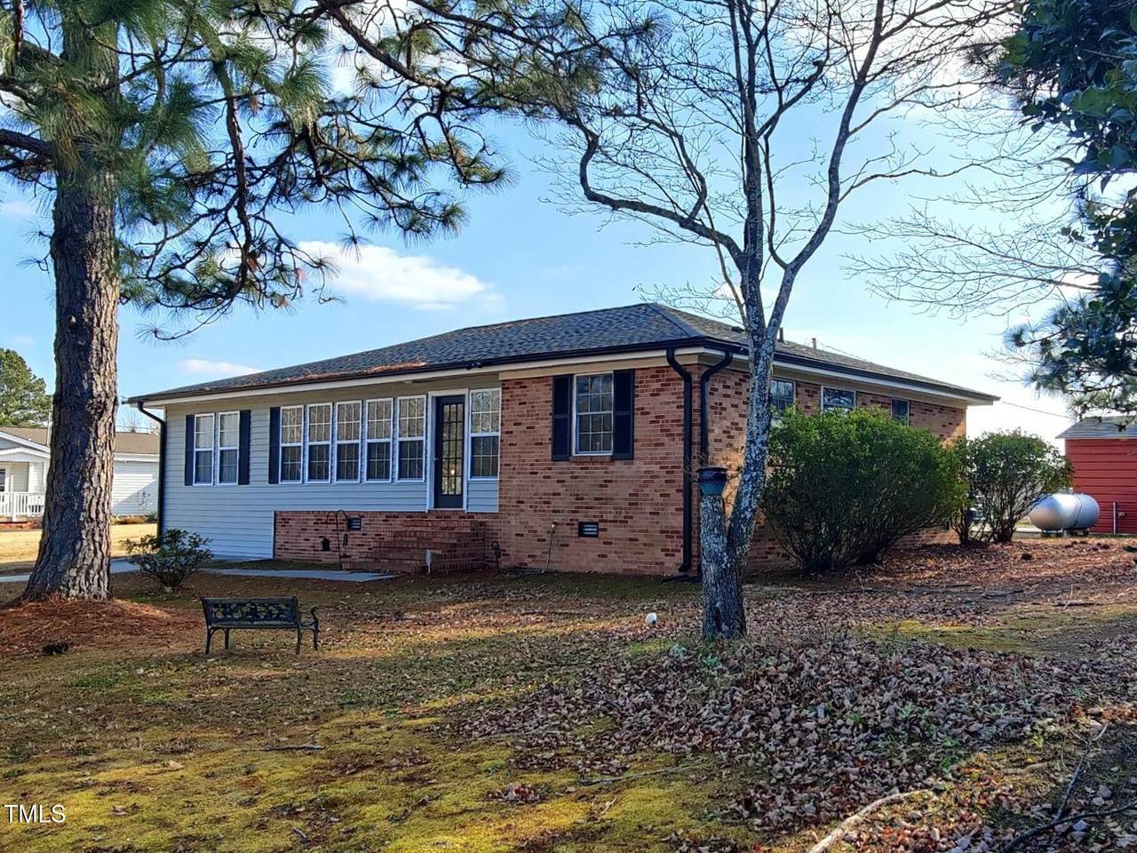 1534 Hollybrook Road - Photo 1