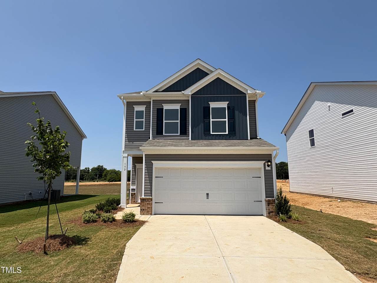 152 Bruce Drive - Photo 1