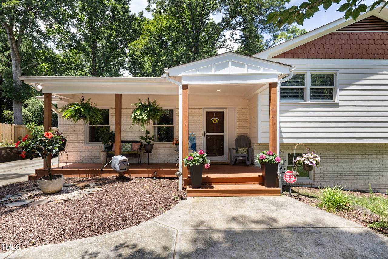 5505 Knollwood Road - Photo 1