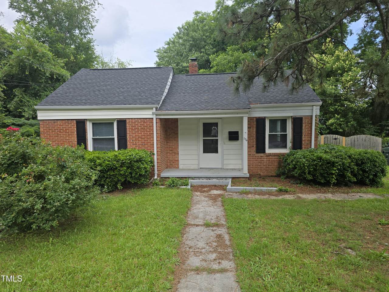 704 King Charles Road - Photo 1