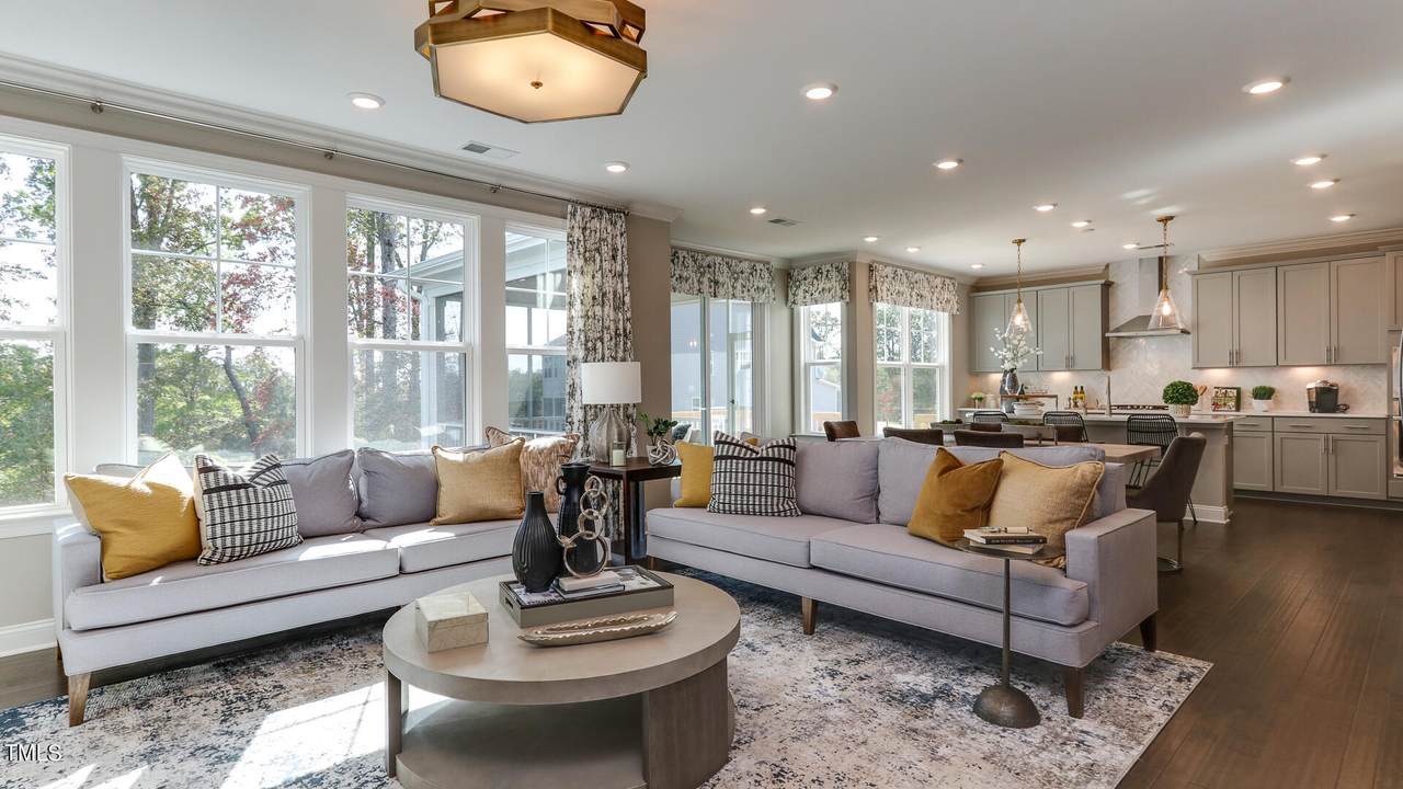 828 Emerald Bay Circle - Photo 1