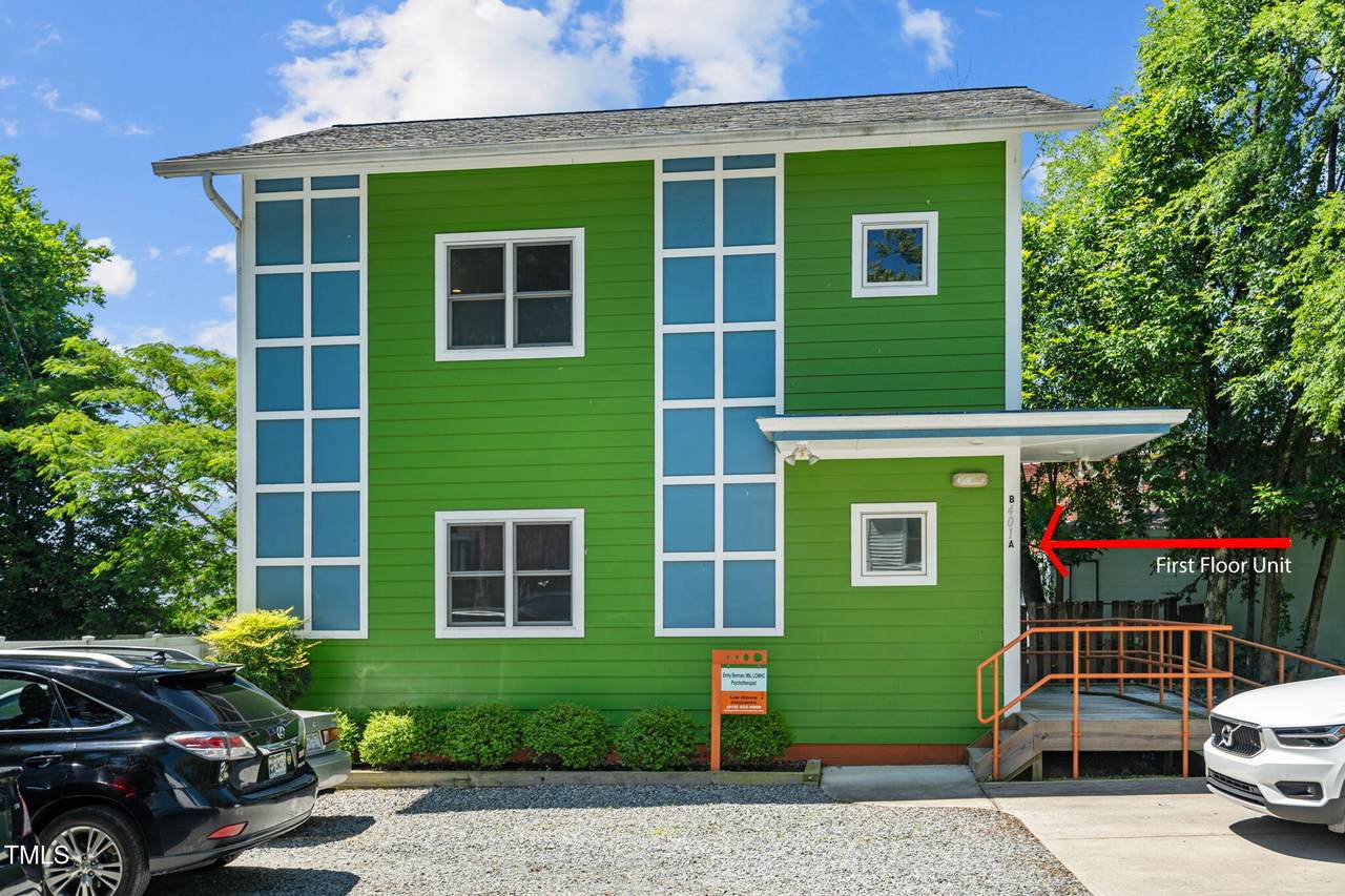 401 Weaver Street - Photo 1