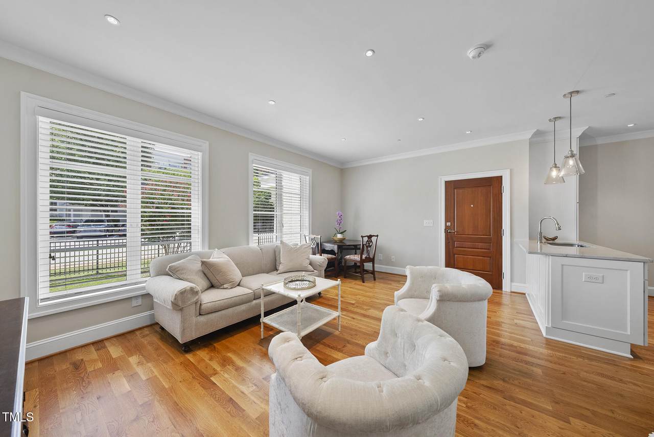 606 Daniels Street - Photo 1