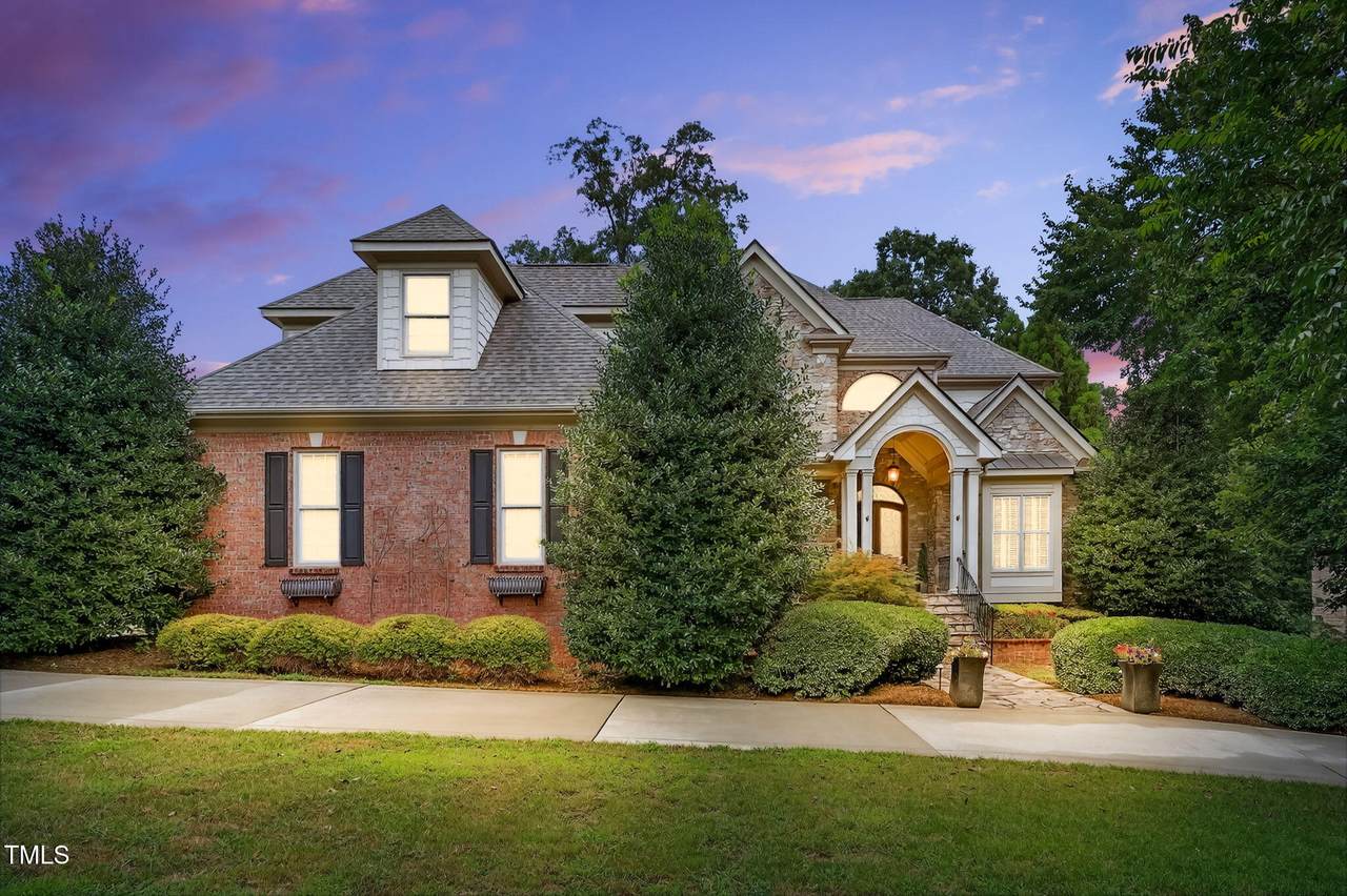 2611 Village Manor Way - Photo 1