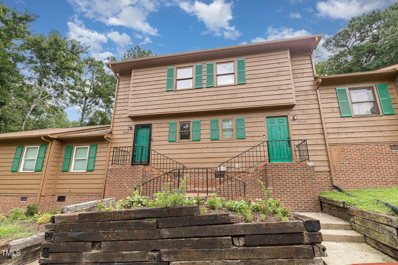 806 Kendall Drive - Photo 1