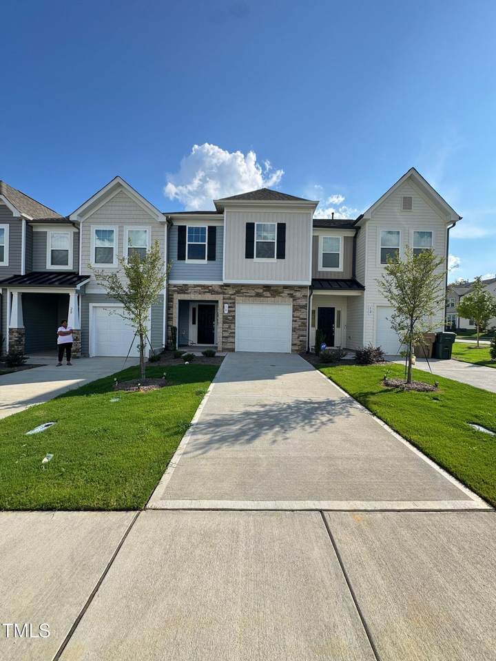 16 Honey Dew Way - Photo 1