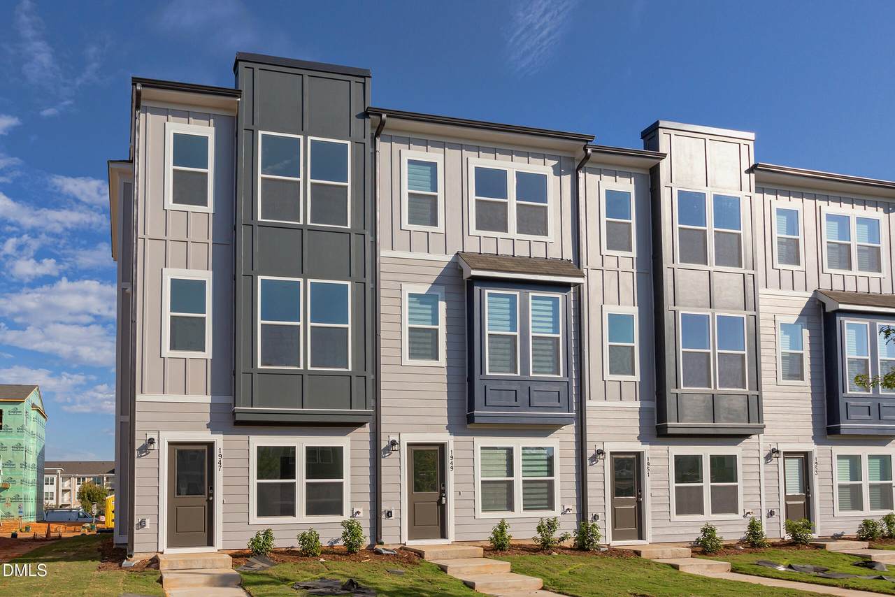 1949 Robin Hill Lane - Photo 1