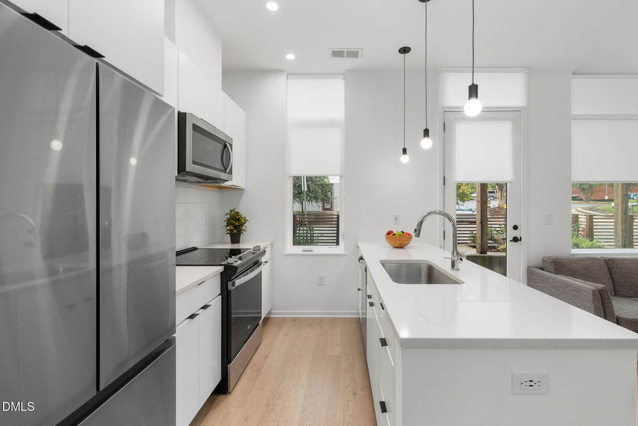 521 Mangum Street - Photo 1