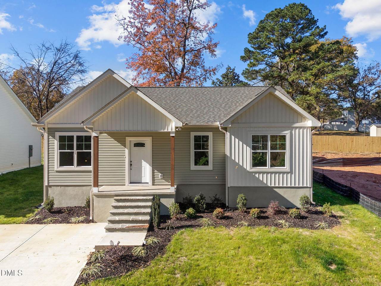 214 College Street - Photo 1