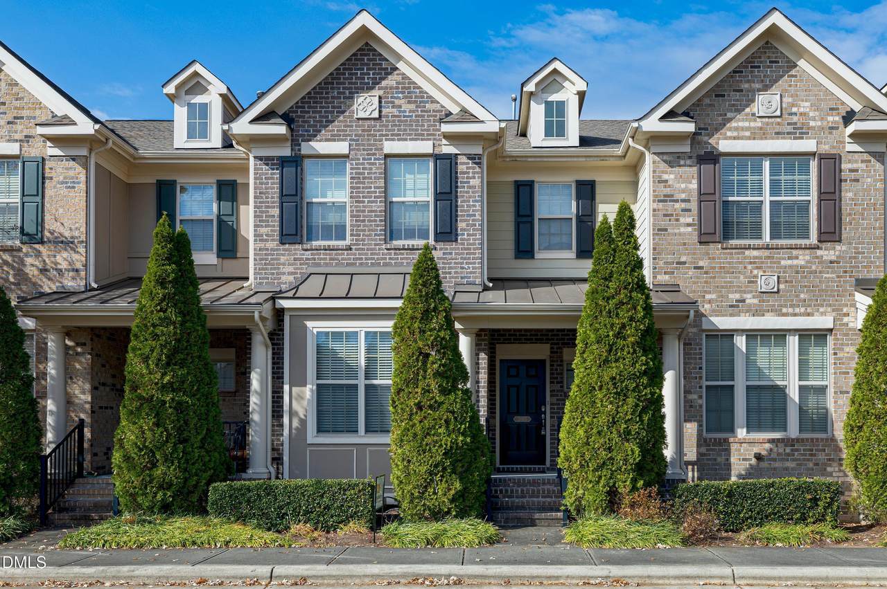 2005 Valleystone Drive - Photo 1