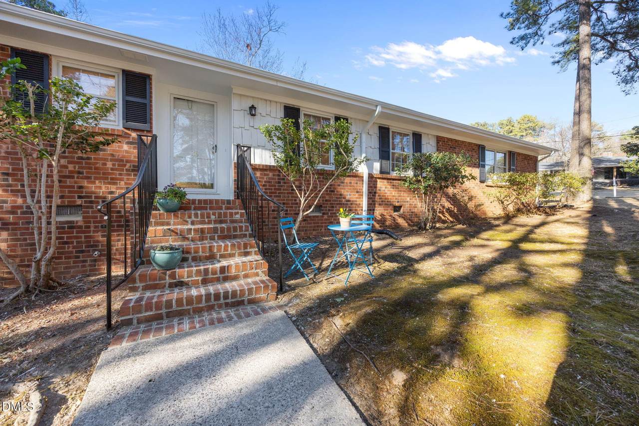 116 Shirley Drive - Photo 1