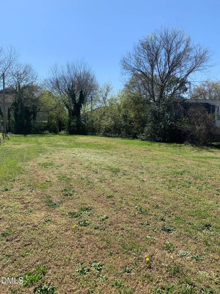 708 Mcmakin Street - Photo 1