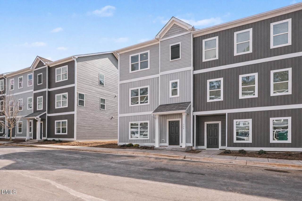 726 Orchard Vista Circle - Photo 1