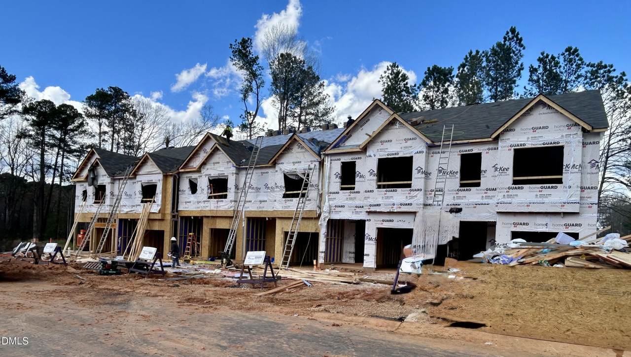 208 Kerag Way - Photo 1