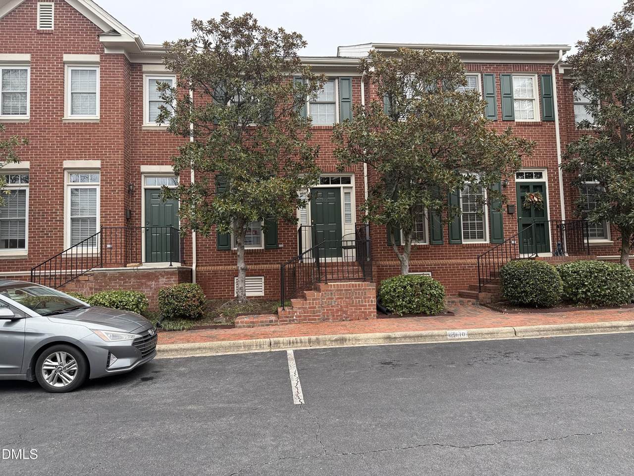 102 Hatfield Lane - Photo 1