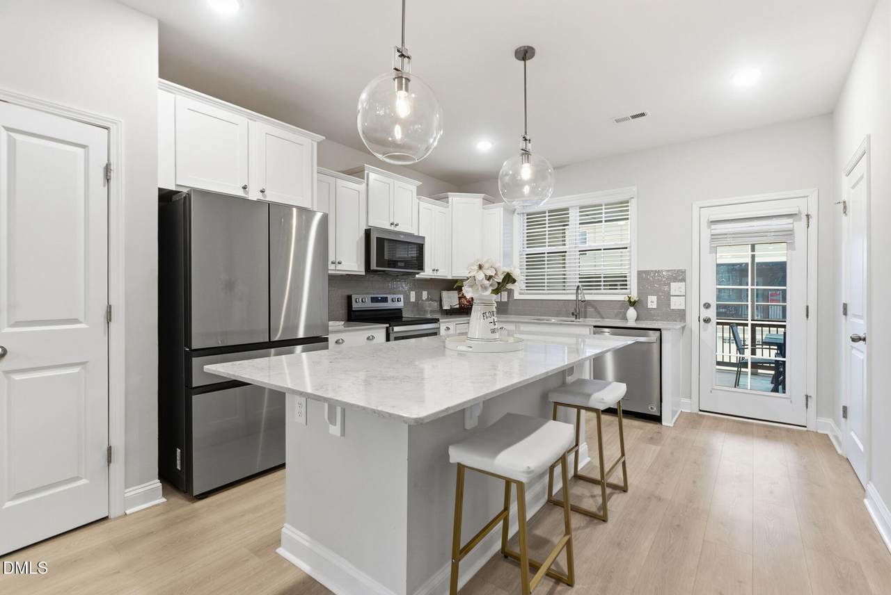 978 Gateway Commons Circle - Photo 1