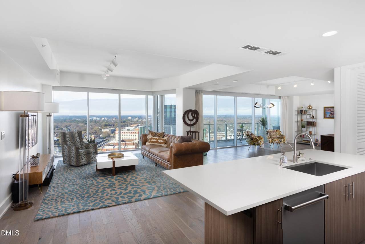 110 Corcoran Street - Photo 1