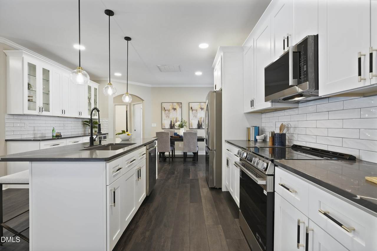 5029 Stonewood Pines Drive - Photo 1