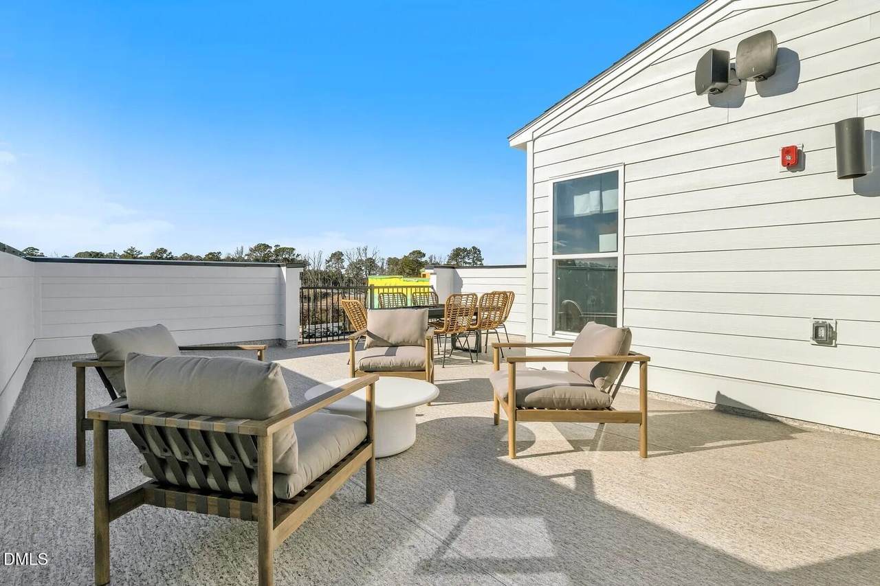 152 White Street - Photo 1