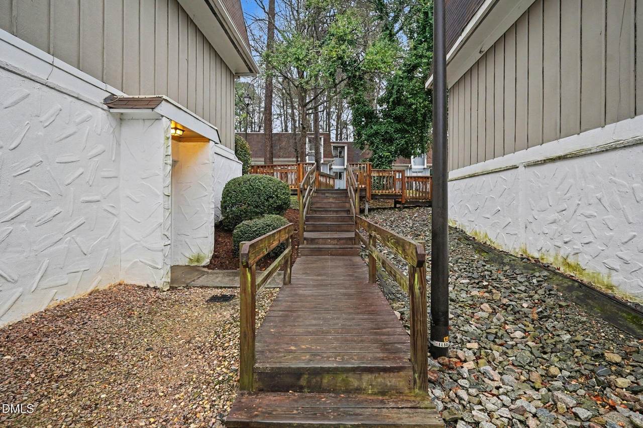 7010 Longstreet Drive - Photo 1