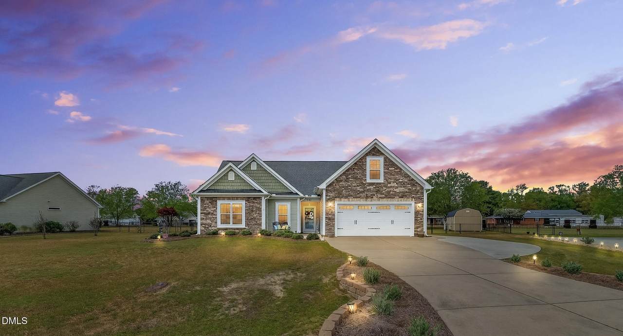 203 Watergate Court - Photo 1