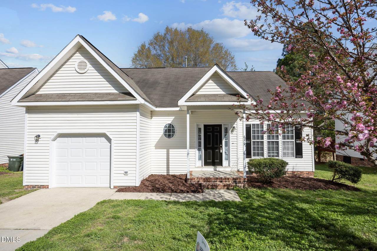 616 Hanska Way - Photo 1