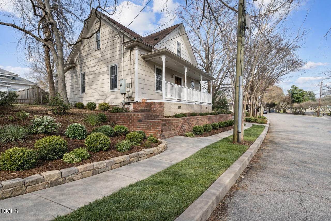 405 Morson Street - Photo 1