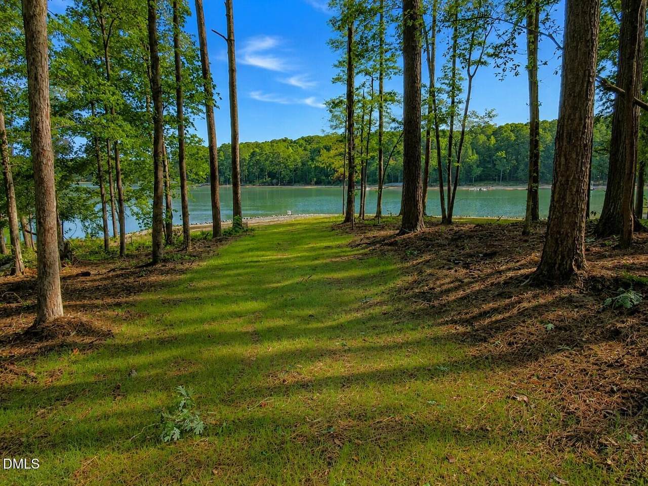 112 Shoreline Drive - Photo 1