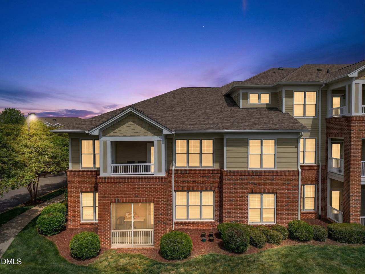 828 Waterford Lake Drive - Photo 1