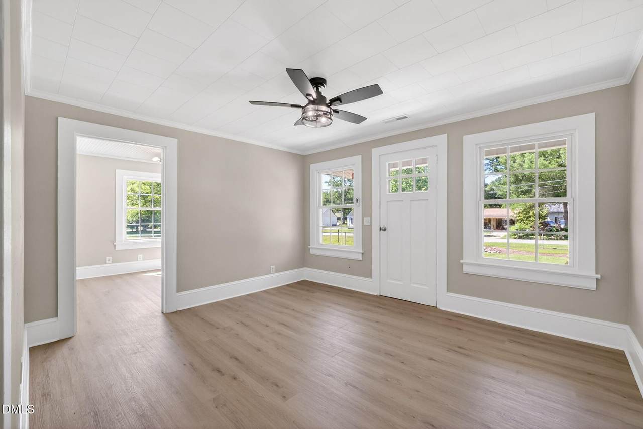 5887 Main Street - Photo 1