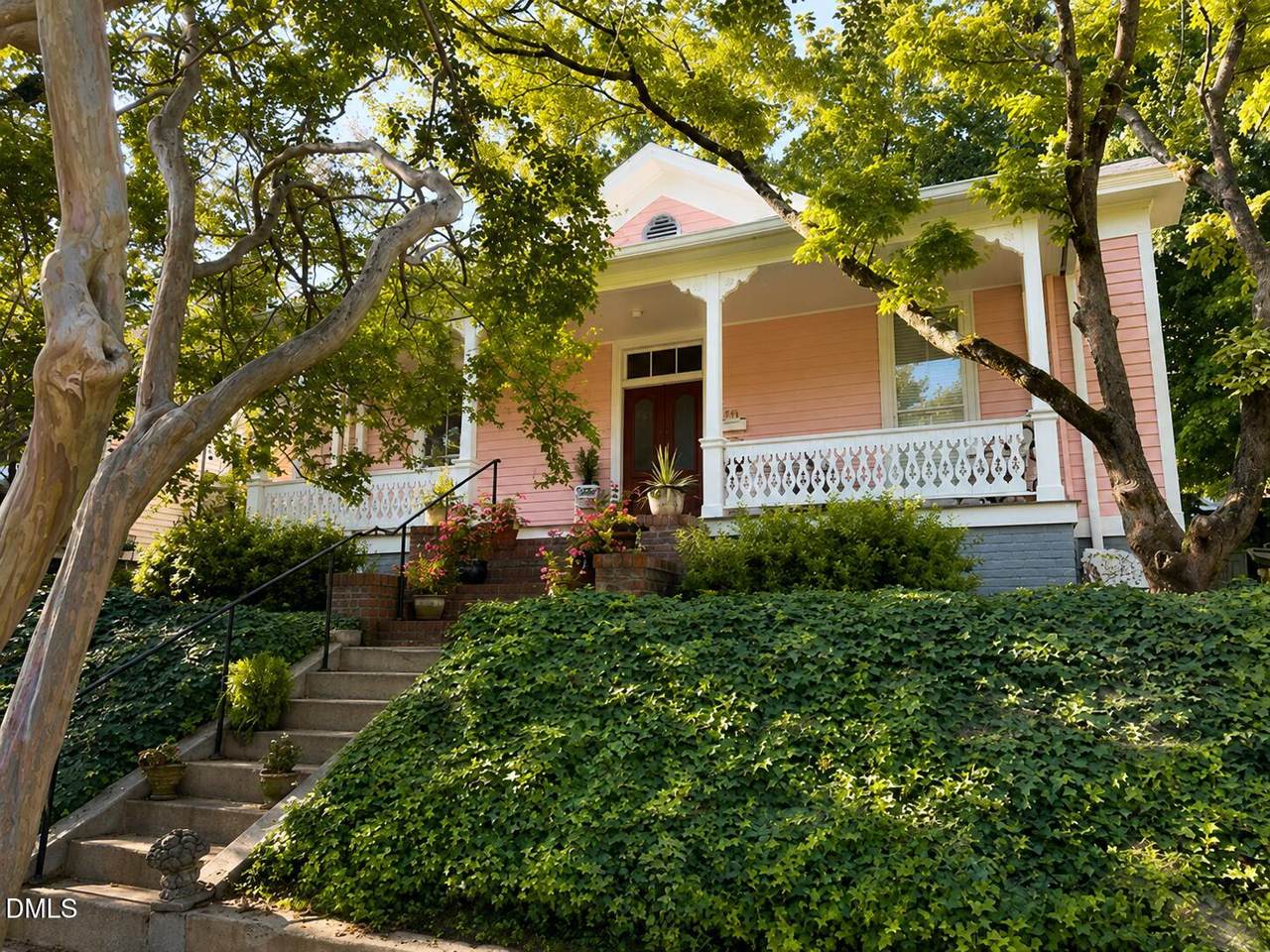 514 Lane Street - Photo 1
