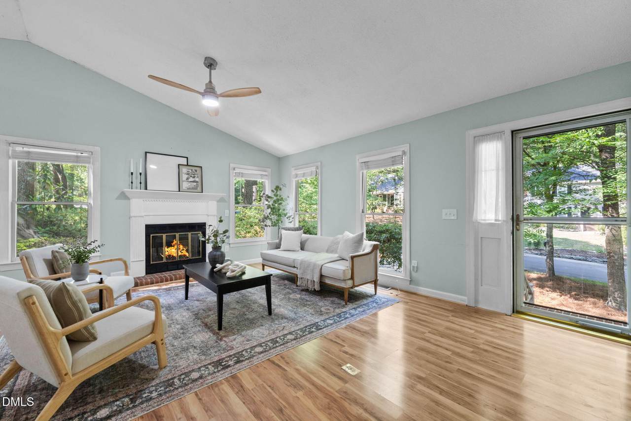 5 Briarfield Court - Photo 1