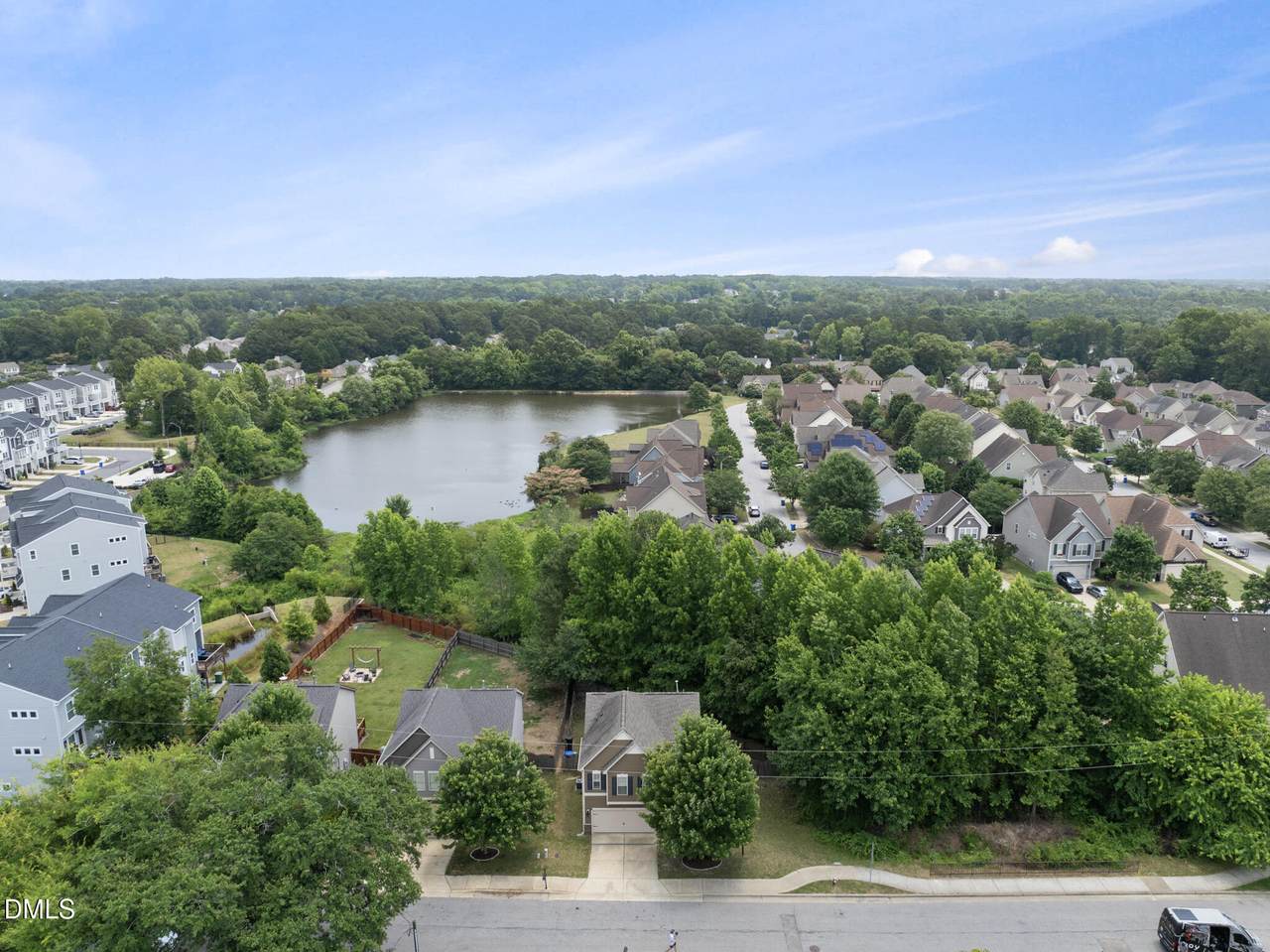 919 Award Street - Photo 1
