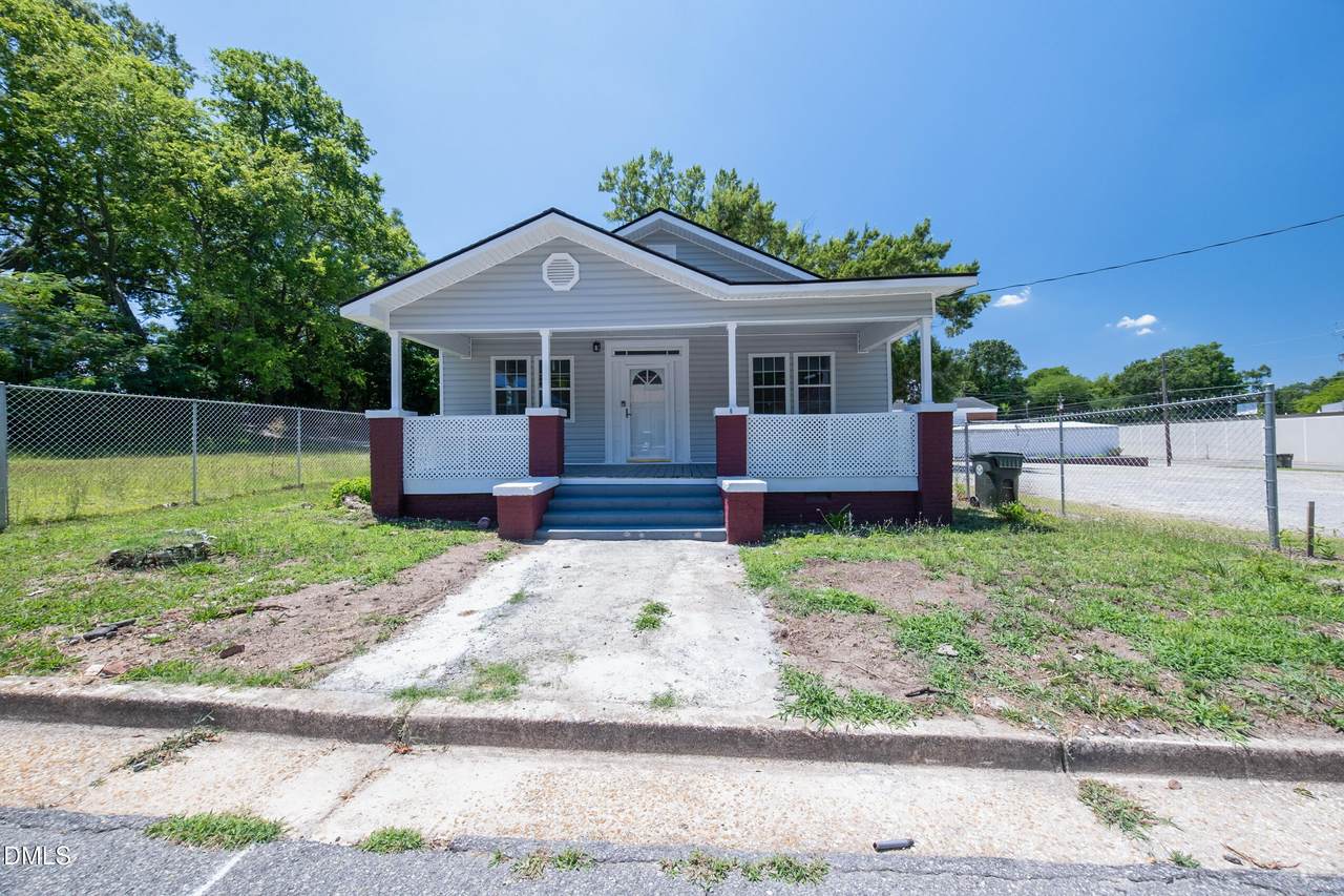 602 Simmons Street - Photo 1