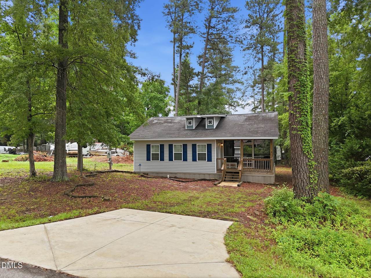 112 Running Deer Drive - Photo 1