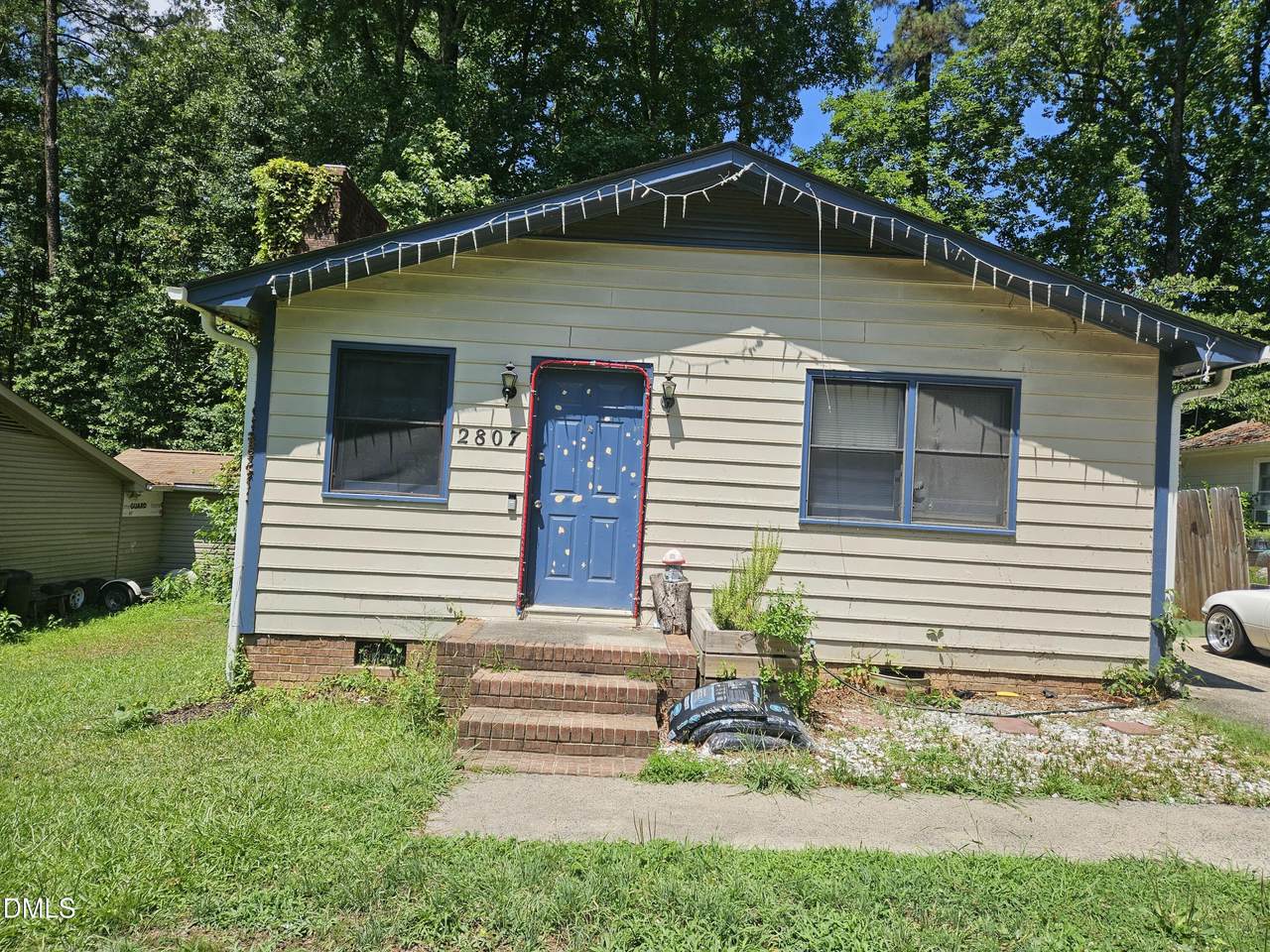 2807 Shaftsbury Street - Photo 1
