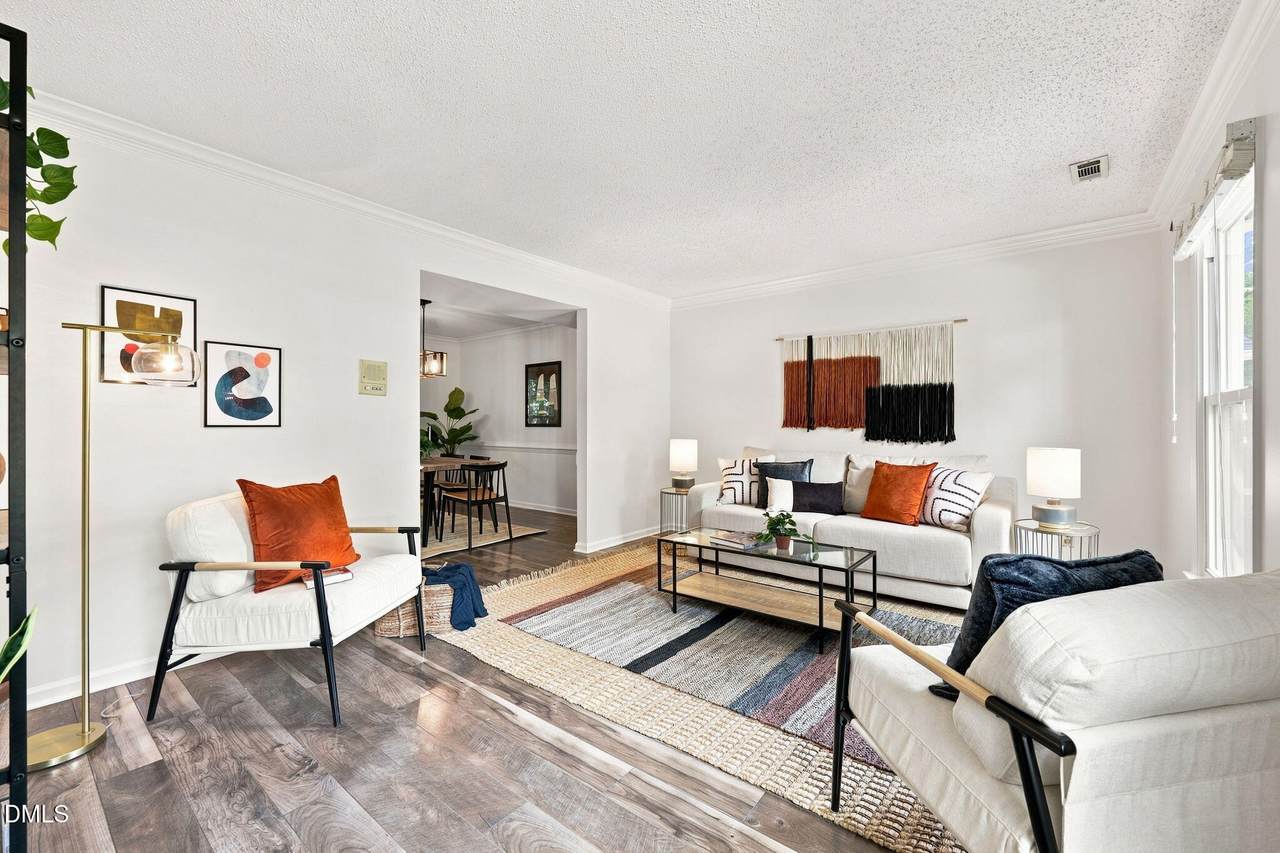 4509 Hollirose Place - Photo 1