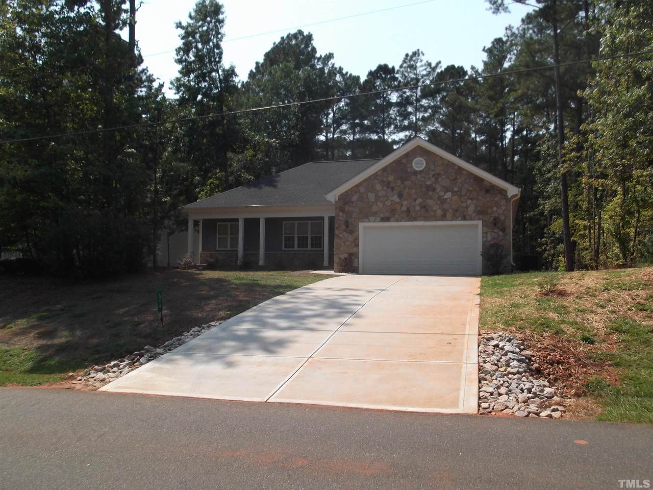 514 Shawnee Drive - Photo 1