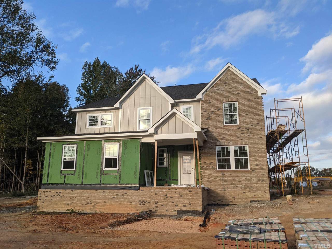 3082 Cascade Drive - Photo 1