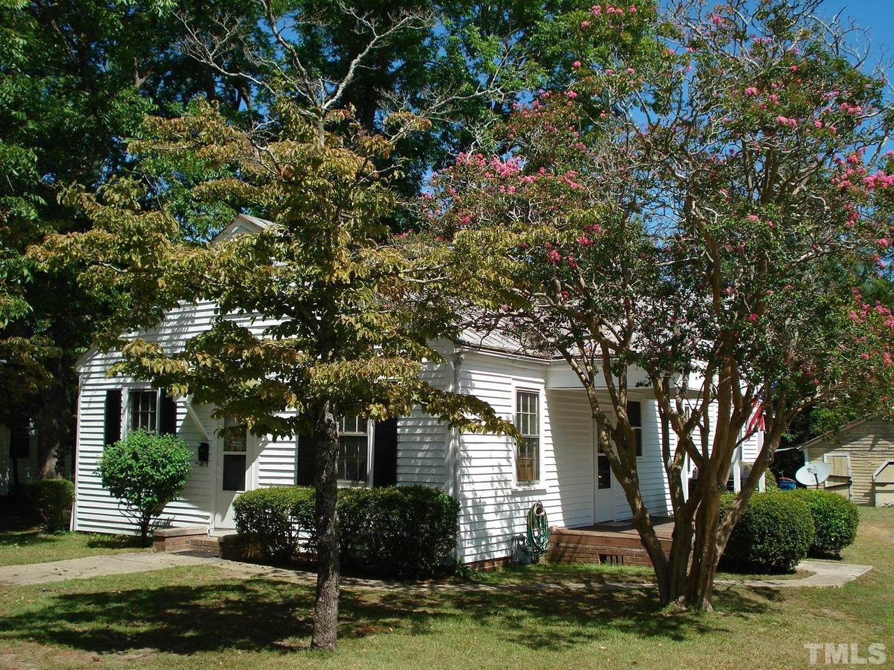 404 Vance Street - Photo 1