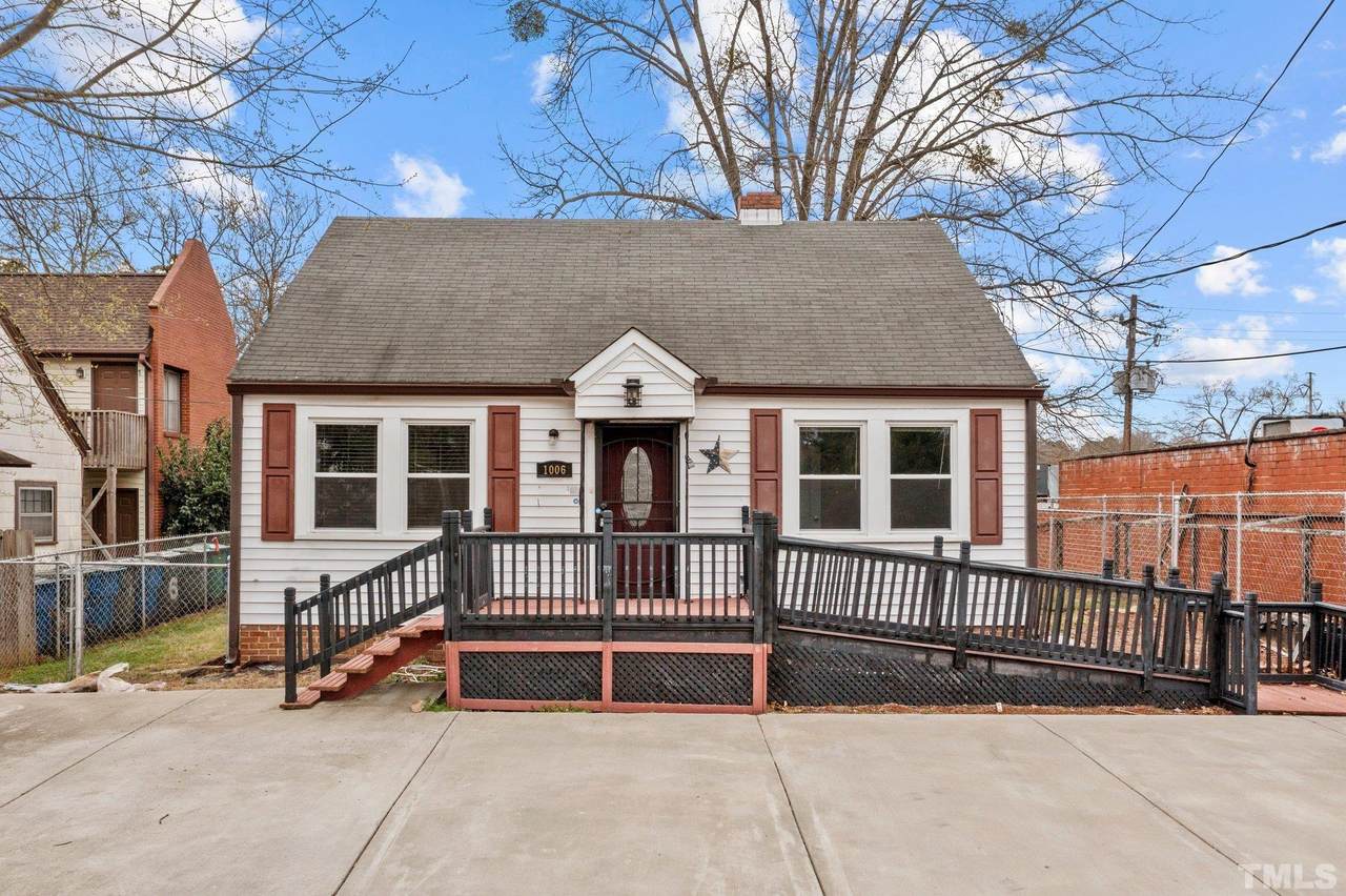 1006 Carlton Avenue - Photo 1