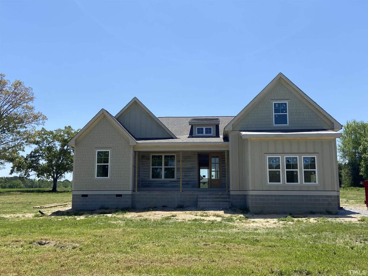 152 Wiggins Drive - Photo 1