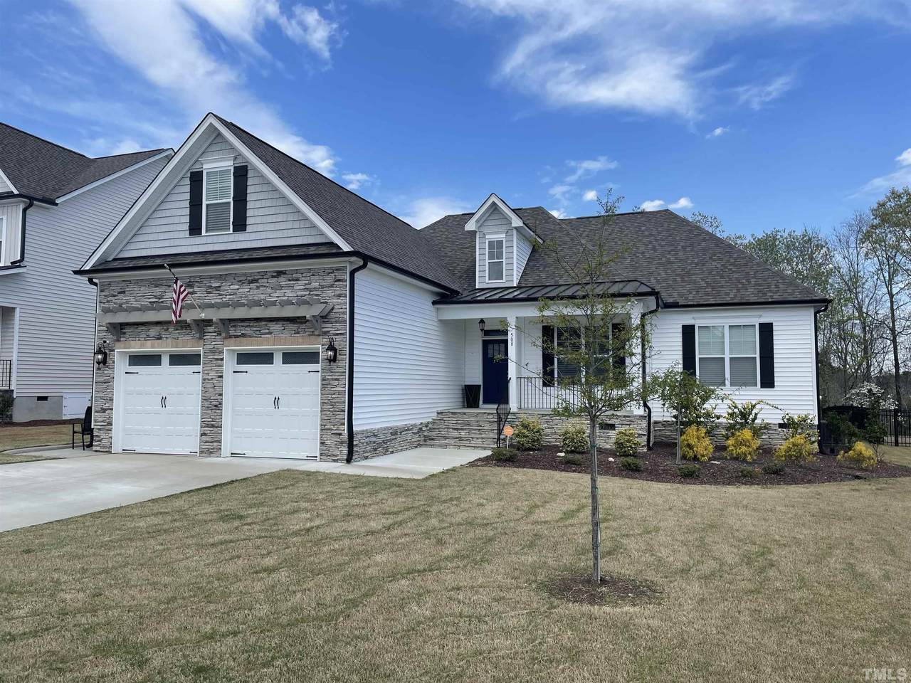 508 Prides Crossing - Photo 1