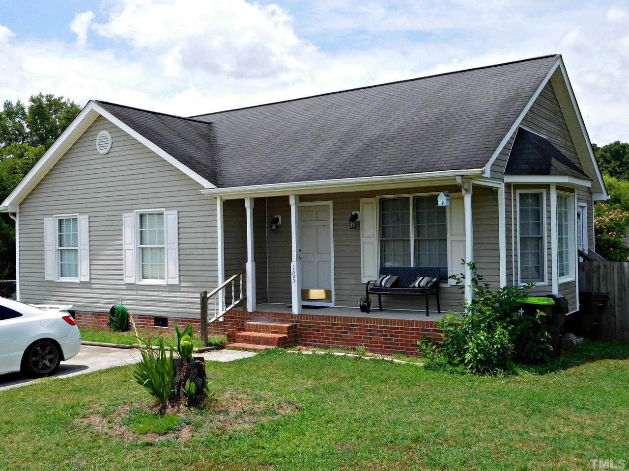 105 East Street - Photo 1